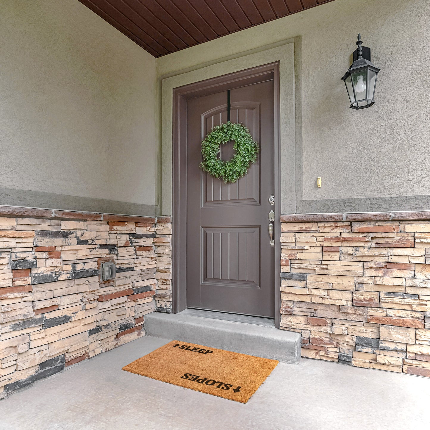 Outdoor Mat for Ski Houses :: Sleep and Slopes